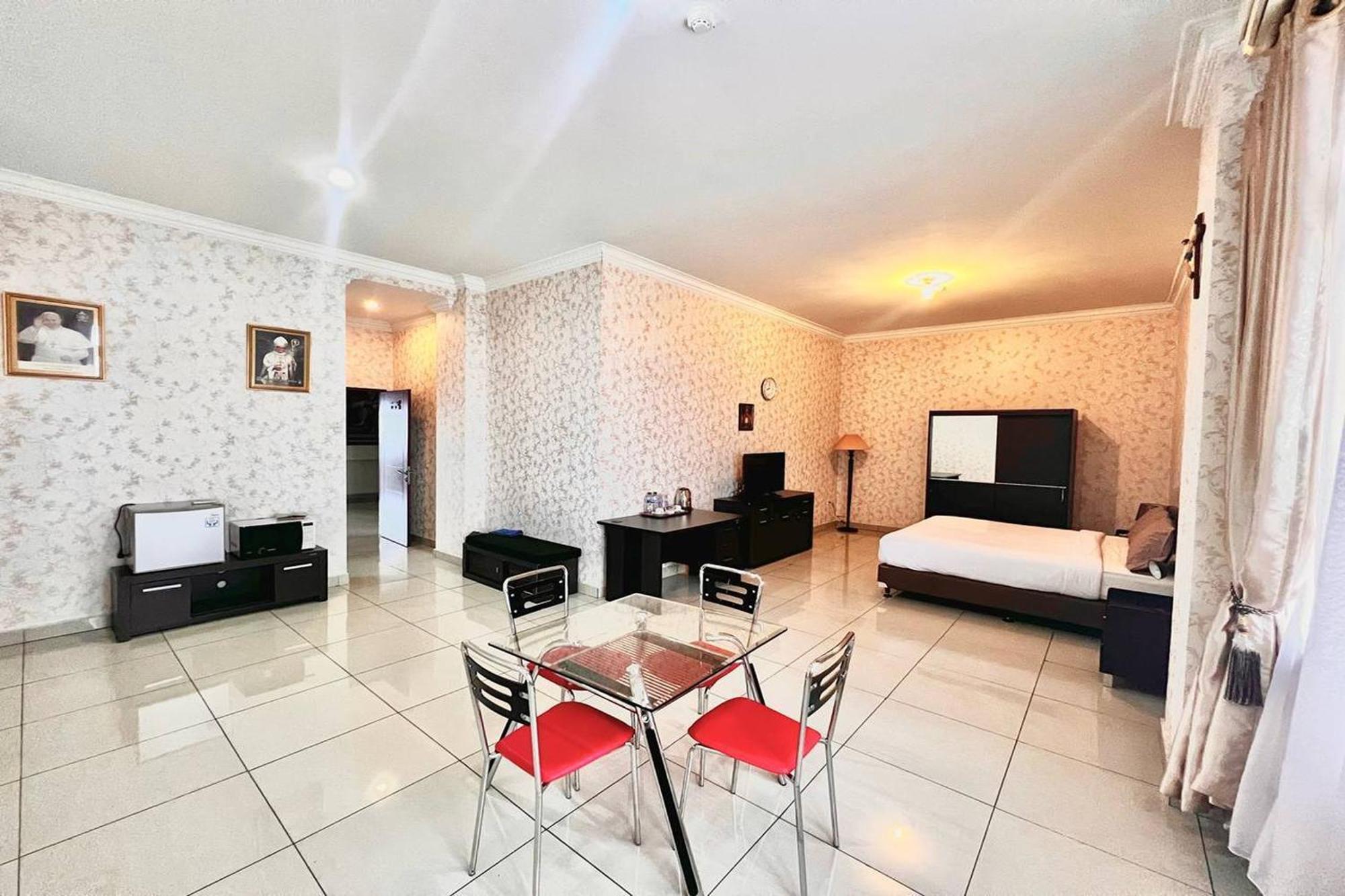 Ohulu Guesthouse Medan Bagian luar foto