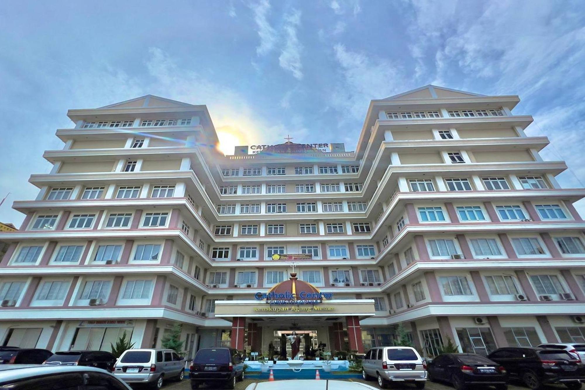 Ohulu Guesthouse Medan Bagian luar foto